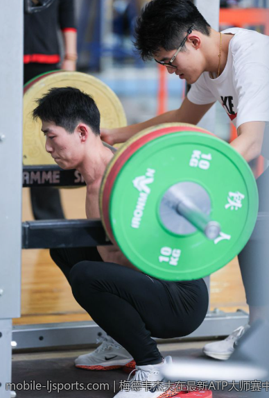 梅德韦杰夫在最新ATP大师赛中的精彩表现与比分解析